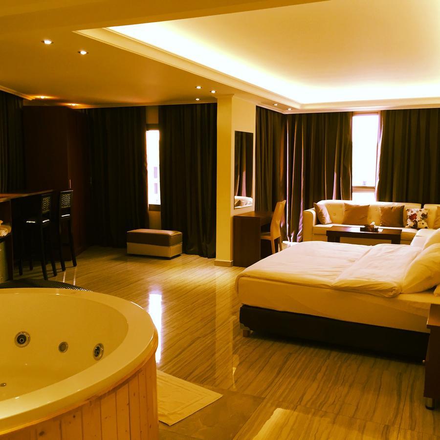 Aphrodite Hotel Табарья Экстерьер фото
